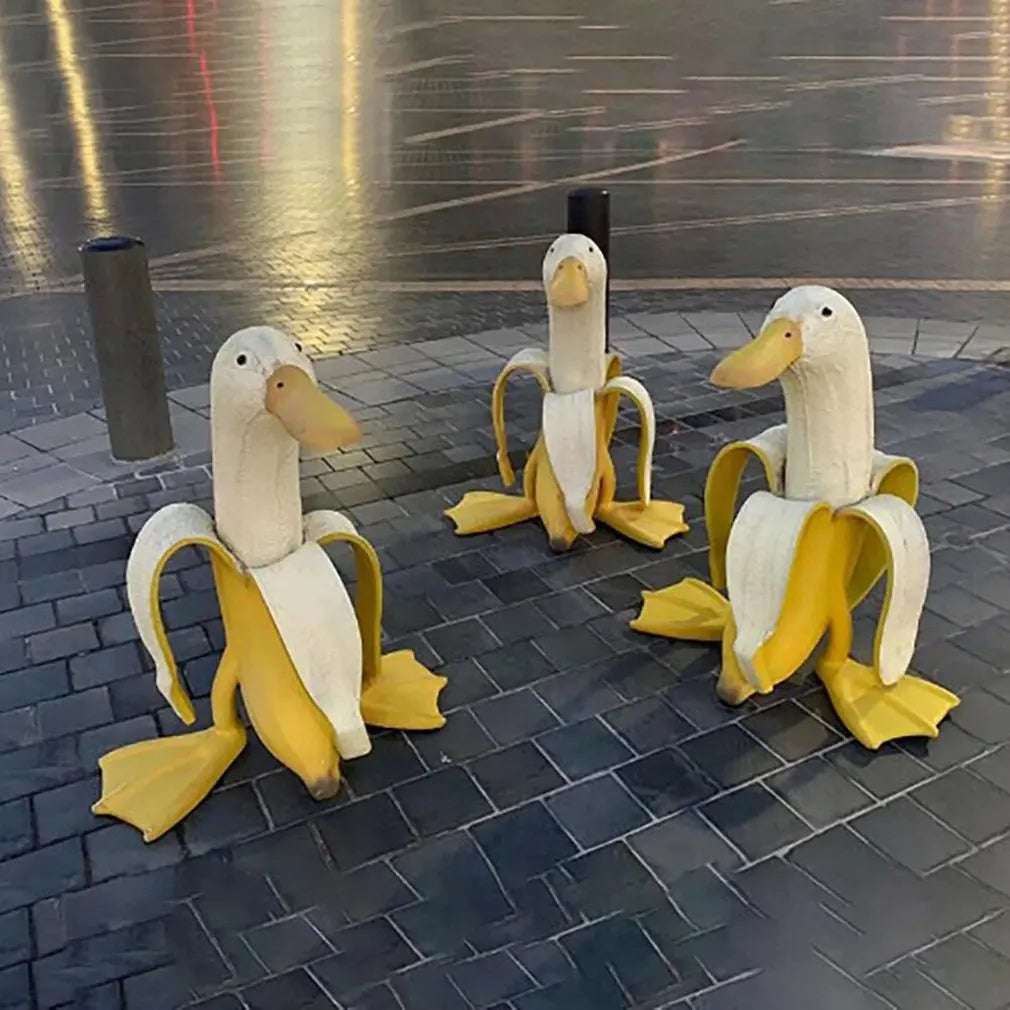 BananaDuck Sculpture Quaki | Funny Garden Decoration | Weatherproof Resin | 17 cm