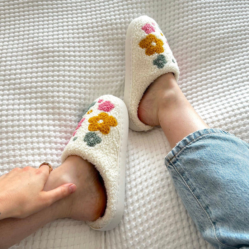 Blumina | Warm Slippers | Floral Pattern | Non-Slip Sole