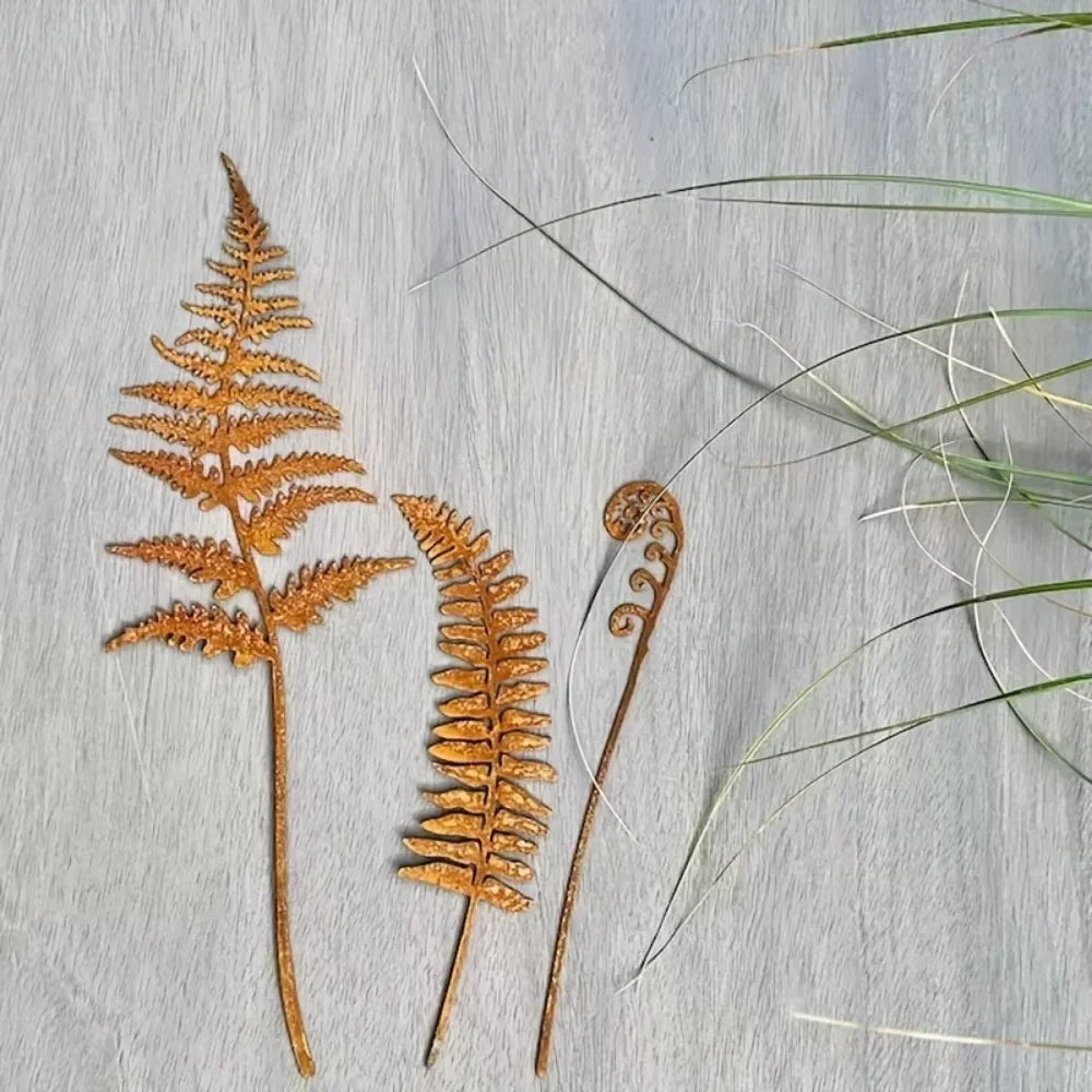 FERROBLATT Rust Decor Leaf Sculpture | Metal Garden Stake for Outdoor & Indoor | Weatherproof & Stylish | Autumn Decoration for Garden & Home