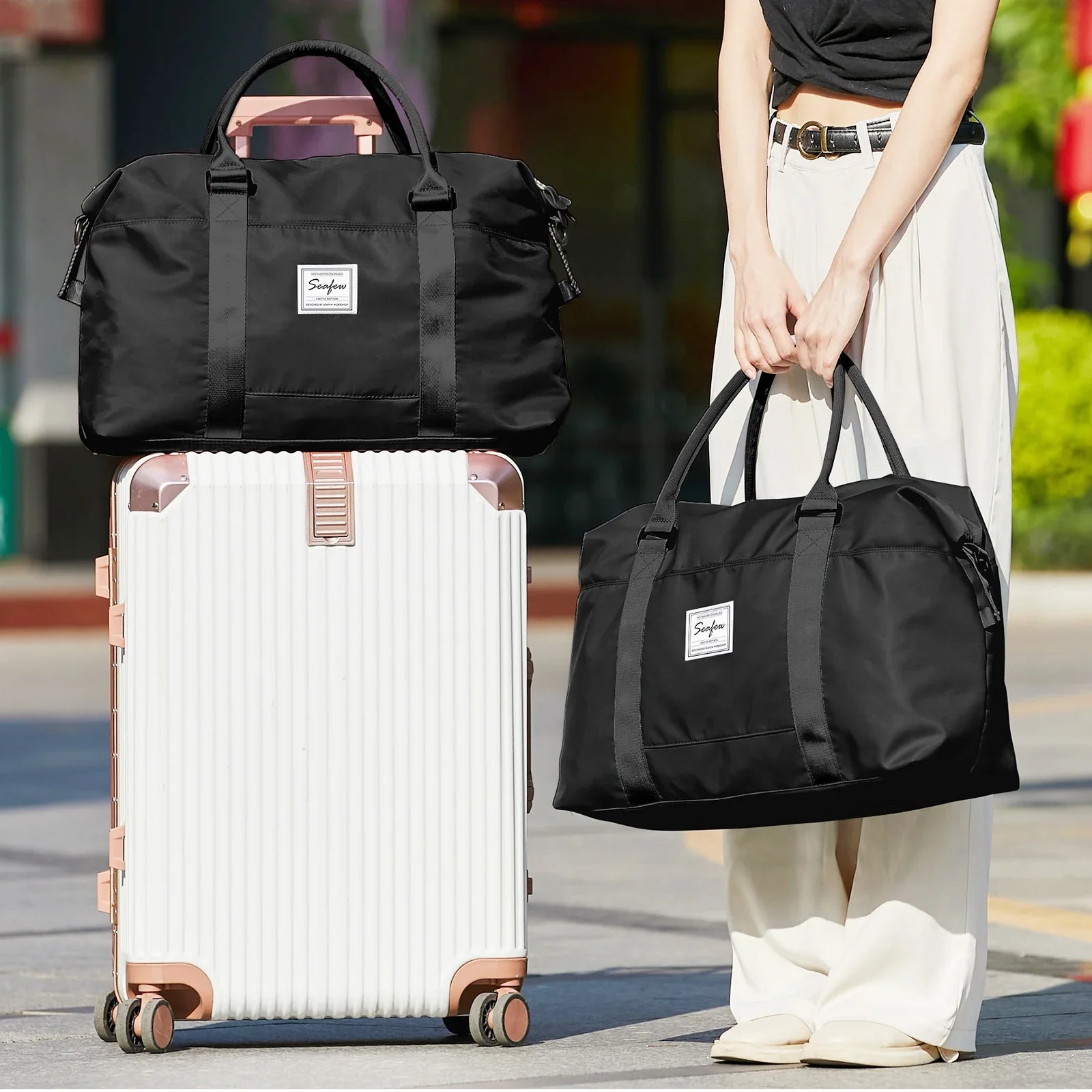 Aerovigo Carry-on Luggage 40x20x25 | Large Capacity | Weekender for Short Trips | Flight-Approved Cabin Bag