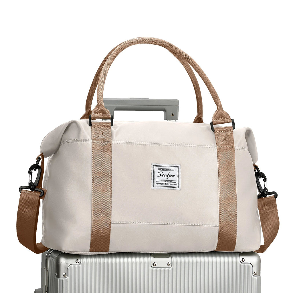 Aerovigo Carry-on Luggage 40x20x25 | Large Capacity | Weekender for Short Trips | Flight-Approved Cabin Bag