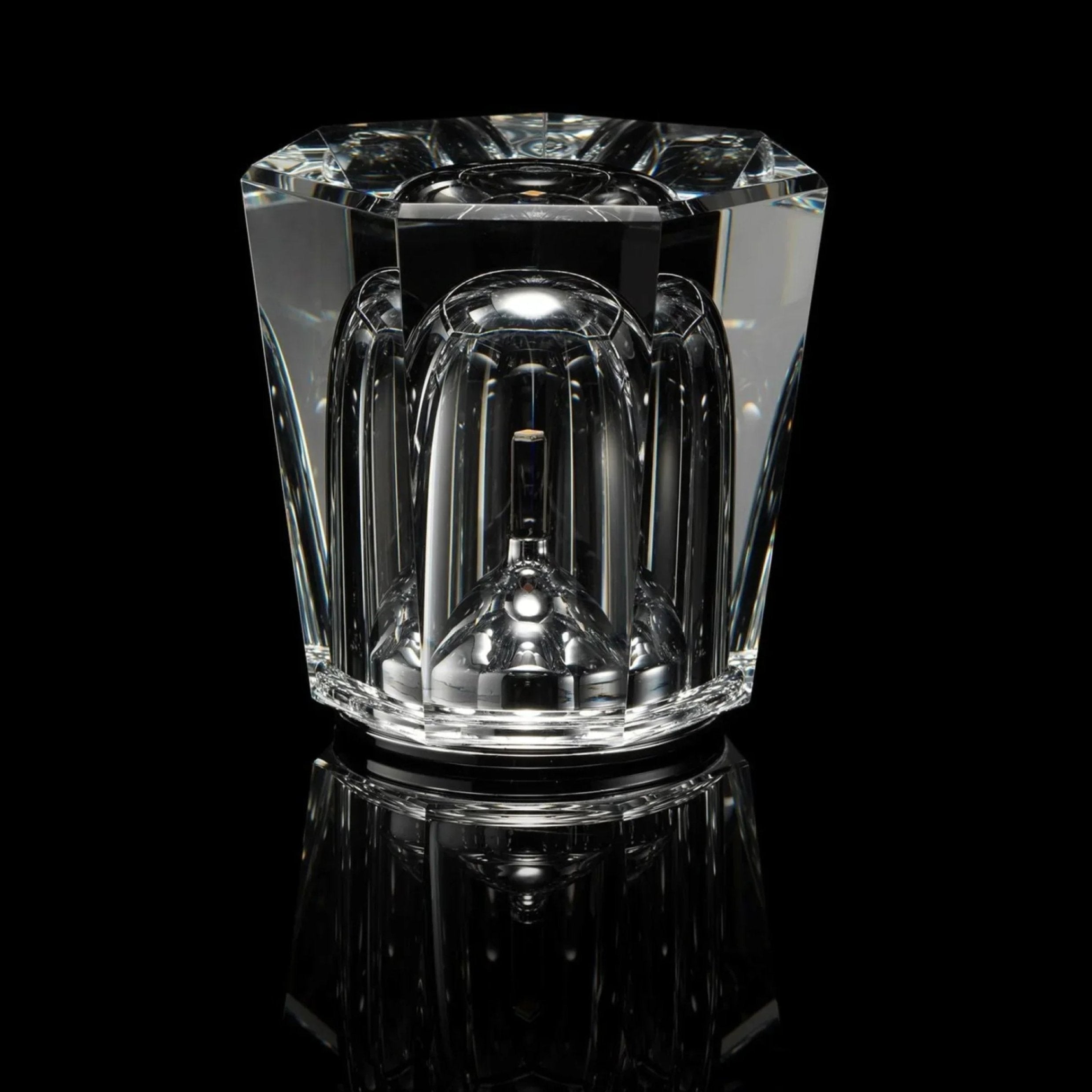 Crystal Table Lamp VÉLORIA | Diamond Optics & 360° Light Effects | Wireless & USB Rechargeable | Up to 12 Hours of Illumination