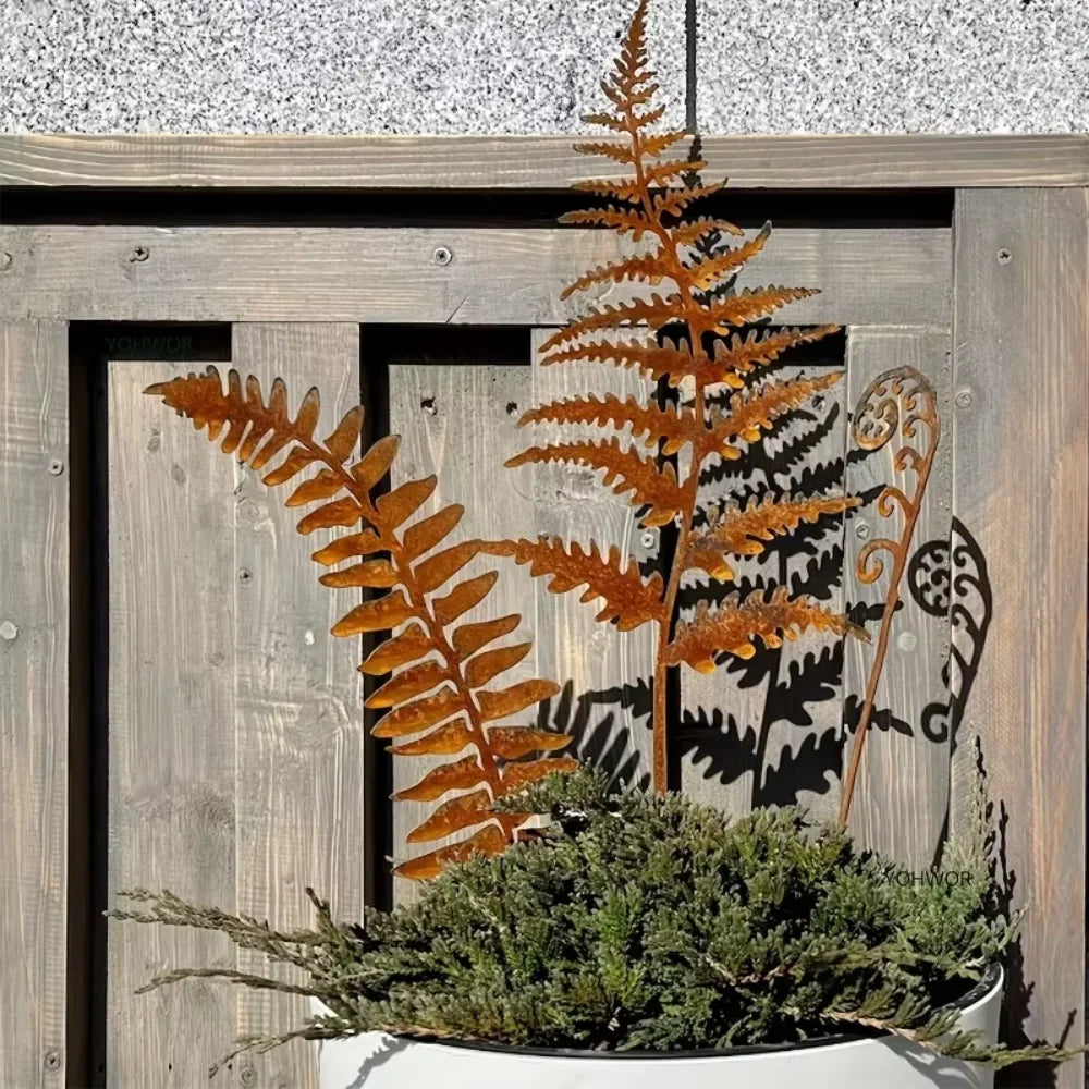 FERROBLATT Rust Decor Leaf Sculpture | Metal Garden Stake for Outdoor & Indoor | Weatherproof & Stylish | Autumn Decoration for Garden & Home