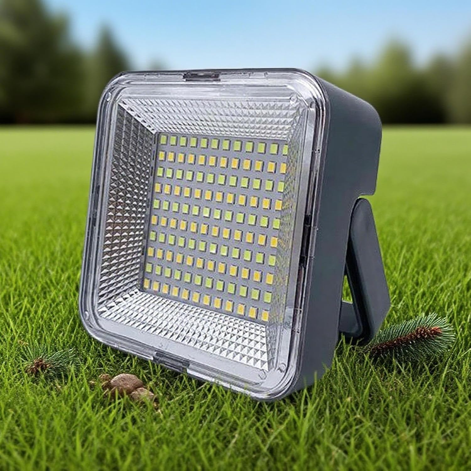 Solarya Magnetische Solar-Campinglampe | Dual USB Ladeanschlüsse | 3 Lichtmodi | IPX4 Wasserdicht