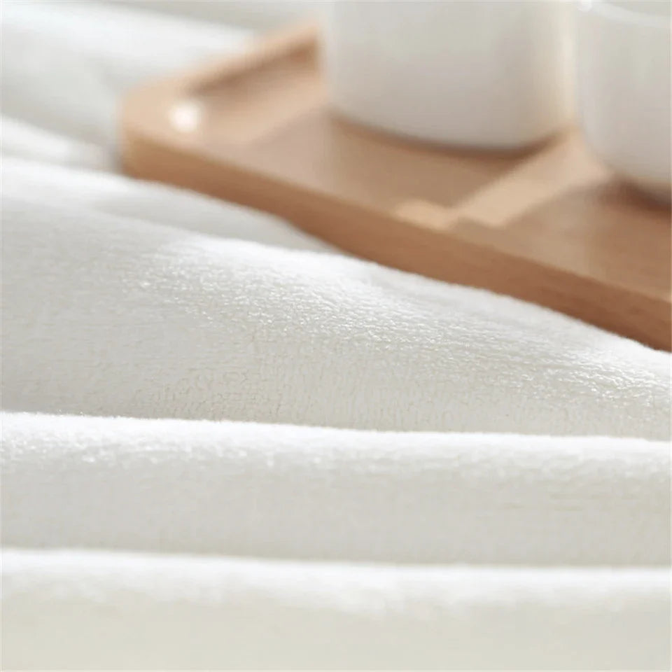 CapyLoom Cozy Blanket | Fluffy Capybara Cozy Blanket | Soft Flannel Fleece Throw | Sofa & Bed Cover in 3 Sizes