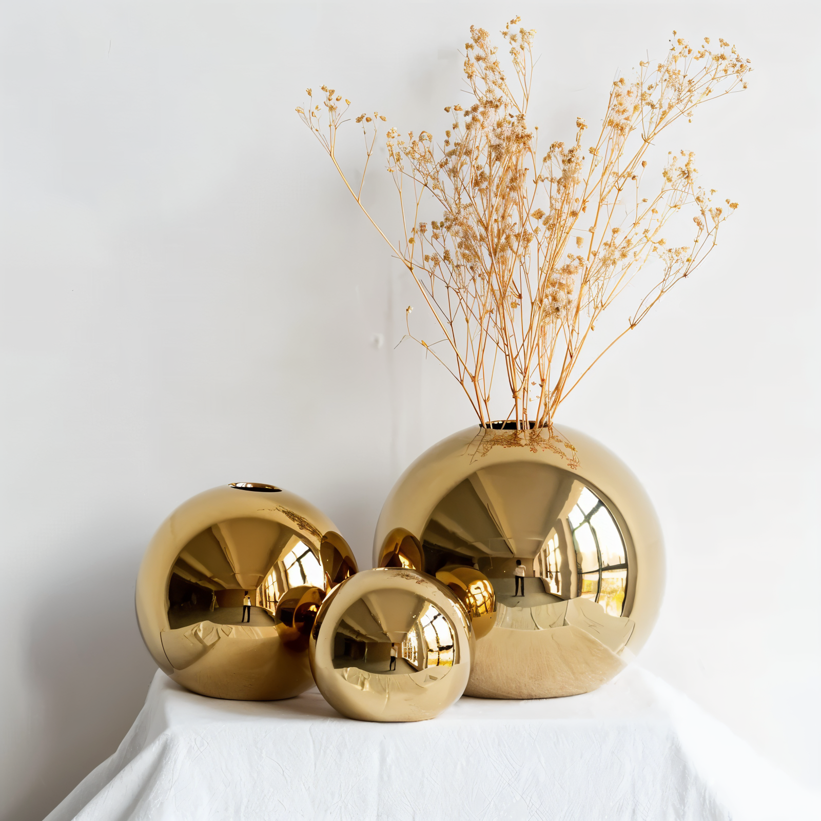 Ceramic Vase Aurelia Gold | Round Shape with Glossy Finish | Timeless Elegant & Versatile | For Flowers & Decor