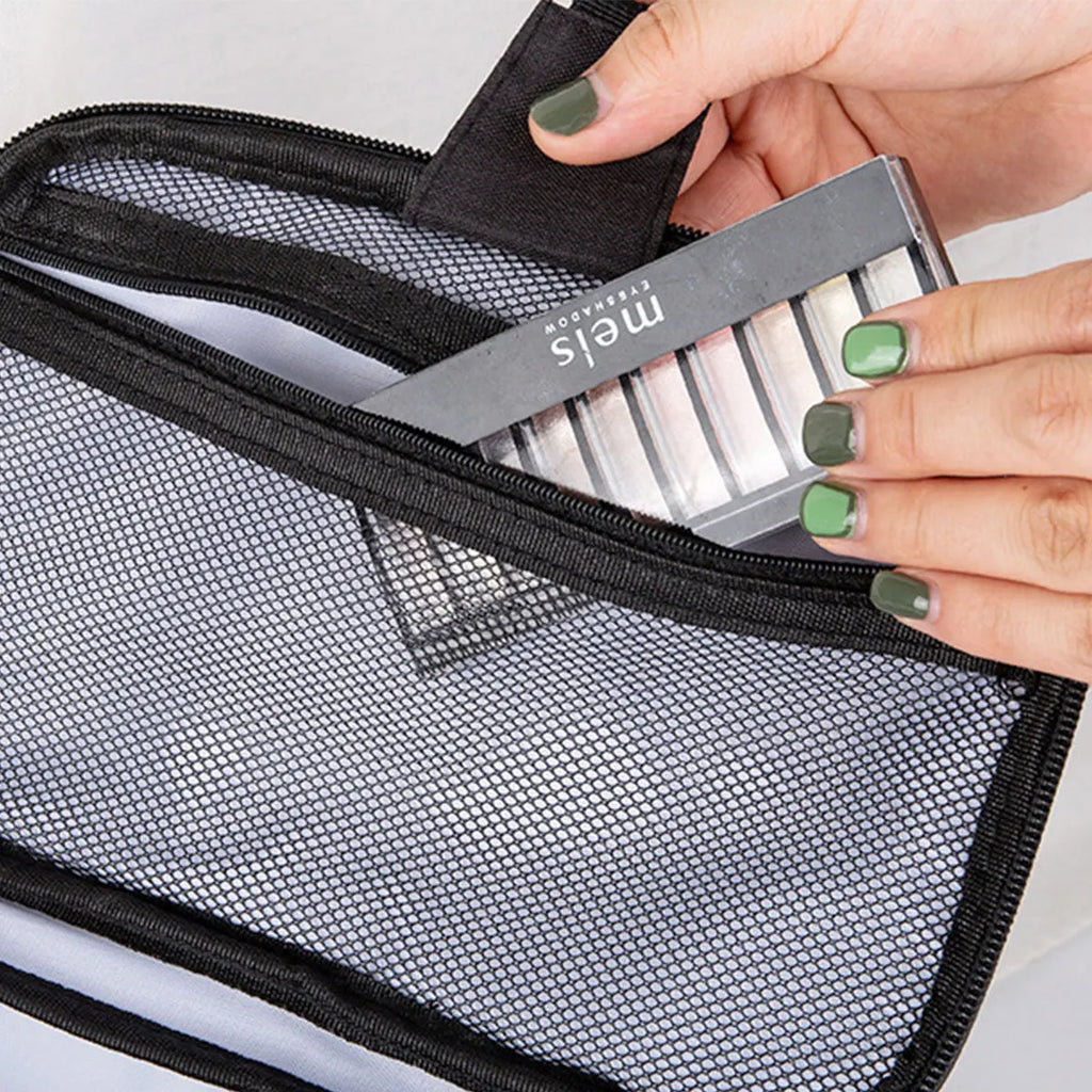 Travella Reise-Kosmetiktasche Mesh 25 × 22 × 14 cm | Wasserdicht & Schnell trocknend | Hängend & Tragbar