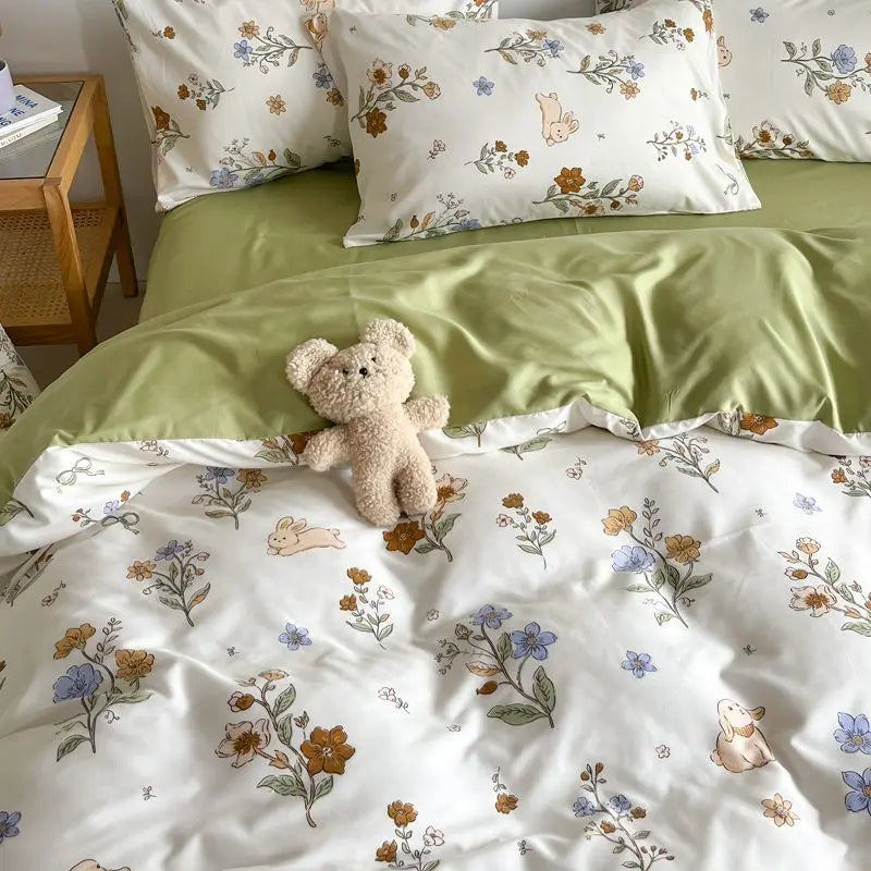 DreamLux Duvet Cover | 100% Cotton | Elegant Floral Design | Breathable & Durable