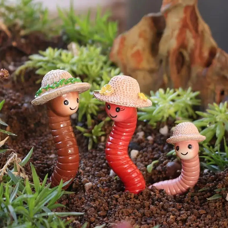 Wurmelino | Regenwurm Figuren Set 3-teilig | Handbemalte Gartenstecker aus Kunstharz | Miniatur Pflanzendekoration