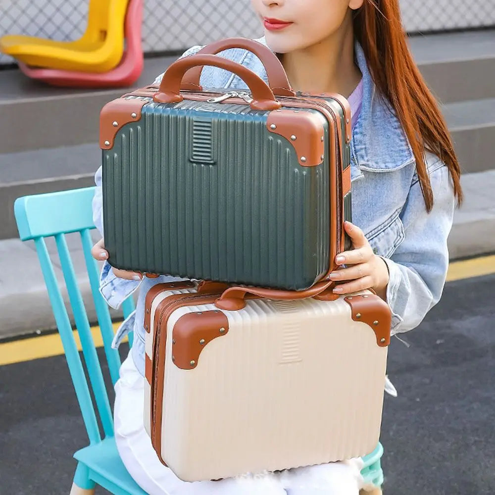 GlamorCase Mini Reise-Kosmetikkoffer 14 Zoll | Handgepäck Organizer | Make-up & Passwortfach | 30 x 23 x 15,5 cm