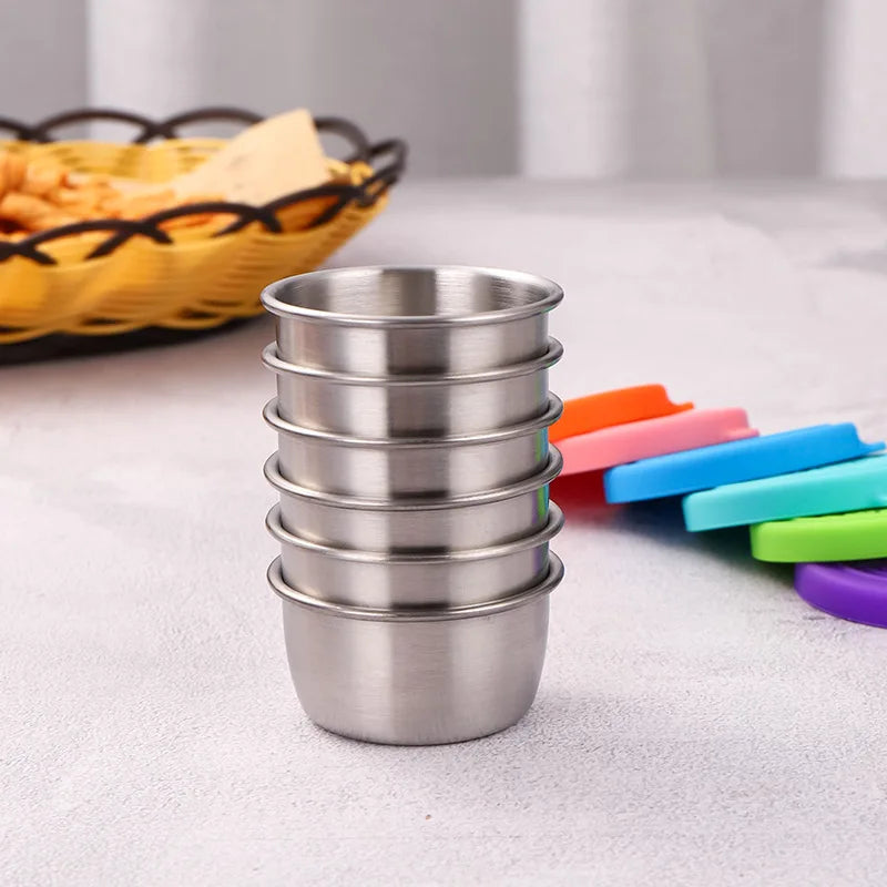 Savora Dip-Becher aus Edelstahl | Auslaufsichere Saucenbehälter mit Silikondeckel | Wiederverwendbares Set