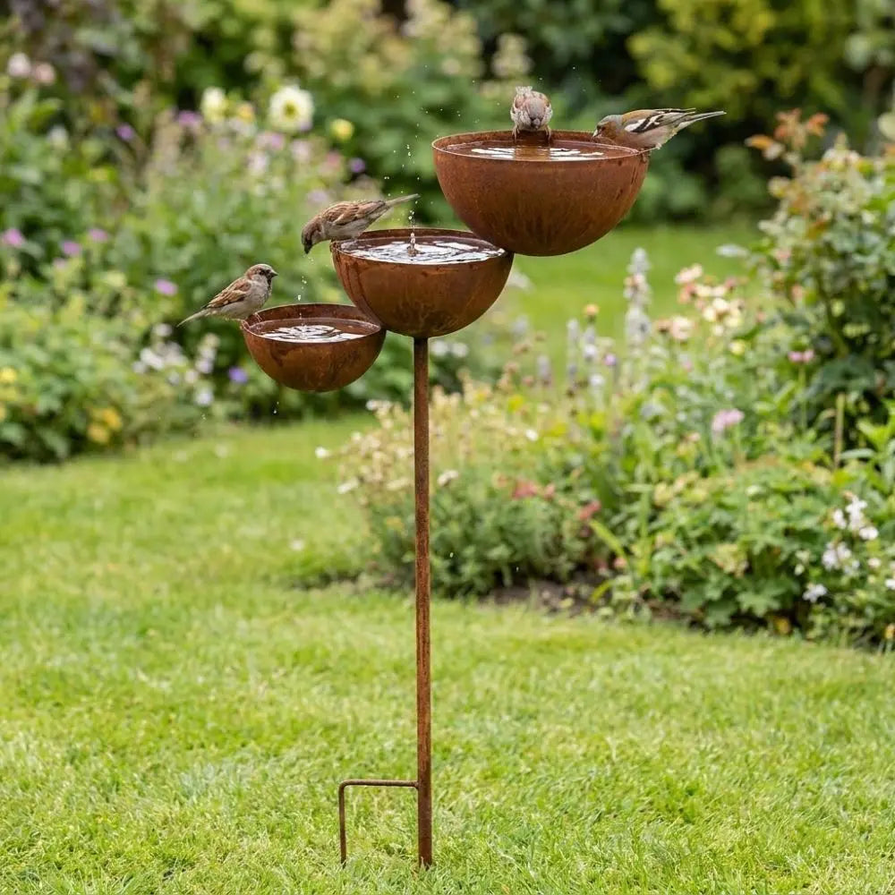 Aurevista Vogeltränke Gartenstecker | 3-stufiges Regenwasserschalen-Design | Metall | 61 x 23 cm