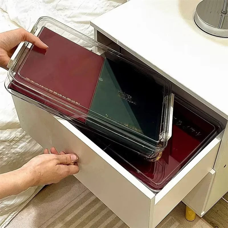 ClearStack Dokumentenbox A4 | Transparent | Stapelbar | Staubgeschützt