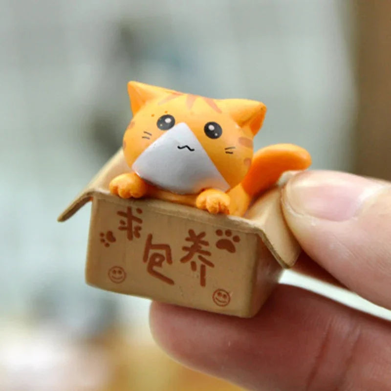 Miezella | Kawaii Mini Katzenfigur | Niedliche Dekofigur für Zuhause, Auto, Garten und Schreibtisch