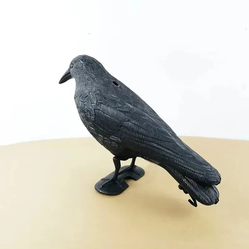 Corvexis Krähen Attrappe 35 cm | Vogelabwehr Rabe aus Kunststoff | Garten & Balkon Dekoration
