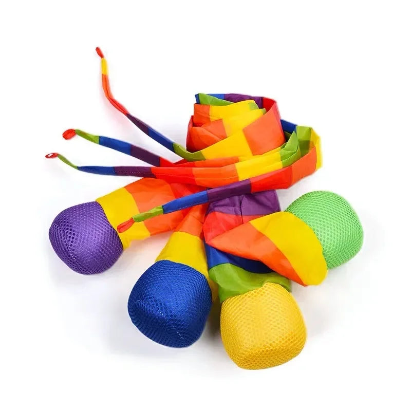 ColorBounce Regenbogen-Schwanzball | Weicher Stoffball 8 cm | Eco-Friendly Sandbag für Kinder & Sensorisches Training