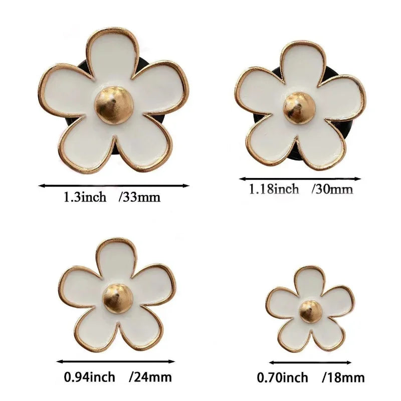 BloomDrive | Auto Duftclip Blumen Design | Aromatherapie Lüftungsclip Set | 4er-Pack