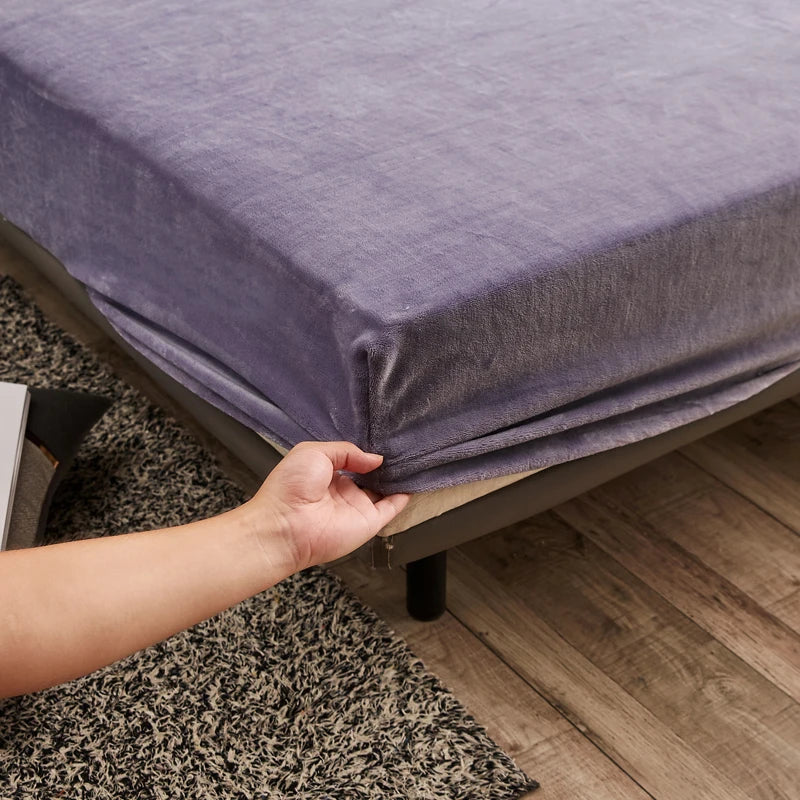 Fitted Sheet Velura | Stretch Velvet | Soft & Warming | Mattress Protector for Winter