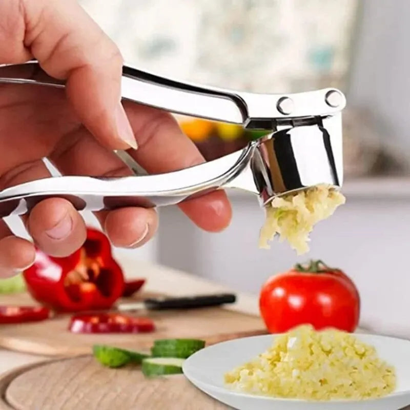 GarliMaster Pro Manuelle Knoblauchpresse | Anti-Rutsch & Multifunktional | Aluminiumlegierung | 16×5 cm