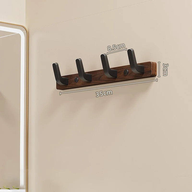 Walnora | Wandgarderobe aus Walnussholz | 6 Kleiderhaken | Rustikale Garderobenleiste für Flur & Bad