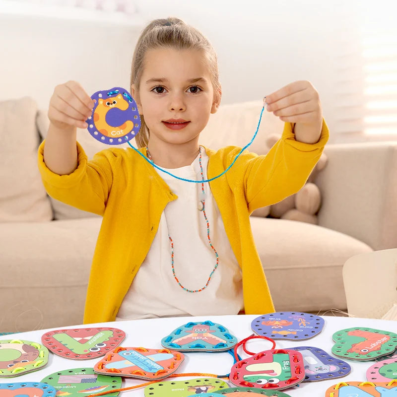 FiloFun Montessori Holz-Schnürspiel | Feinmotorik & Kreativität | Kinder Lernspiel ab 1 Jahr