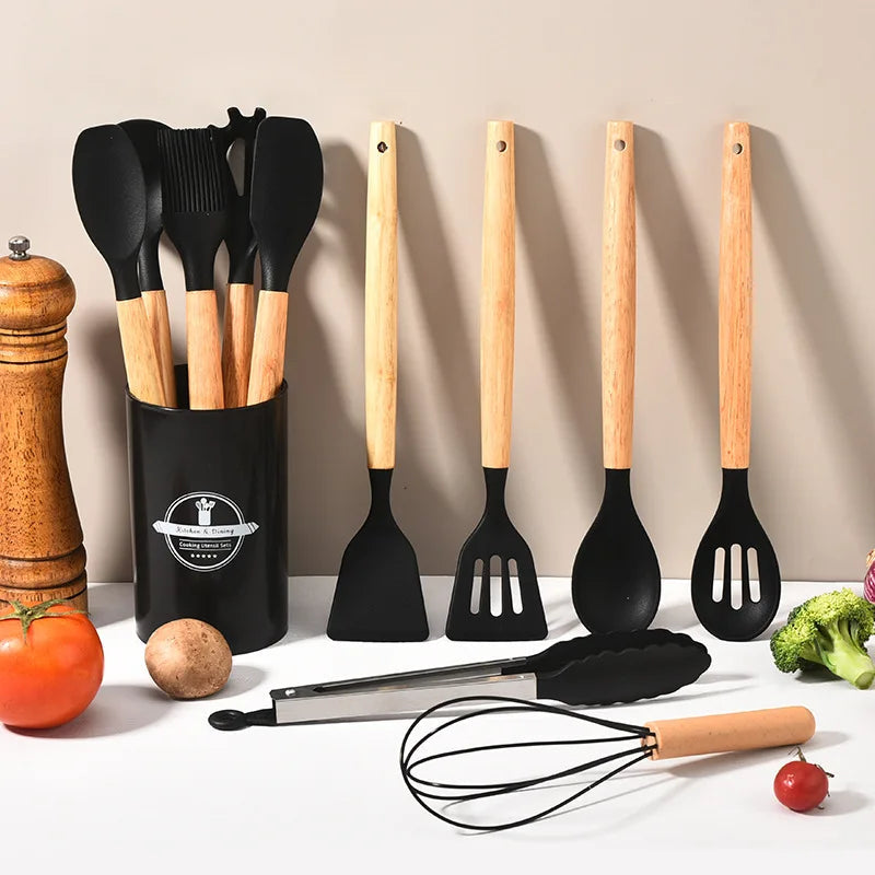 Culinora Silicone Kitchen Utensil Set | Heat Resistant up to 230°C | 12-piece with Wooden Handles | Whisk, Spatula, Tongs & More