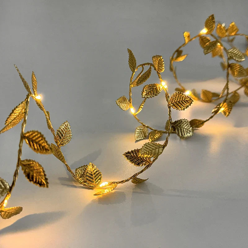 Aurellia | LED String Lights 2 m | 20 LEDs Golden Leaves | Warm White Light | Decorative Garland for Wedding, Party & Home