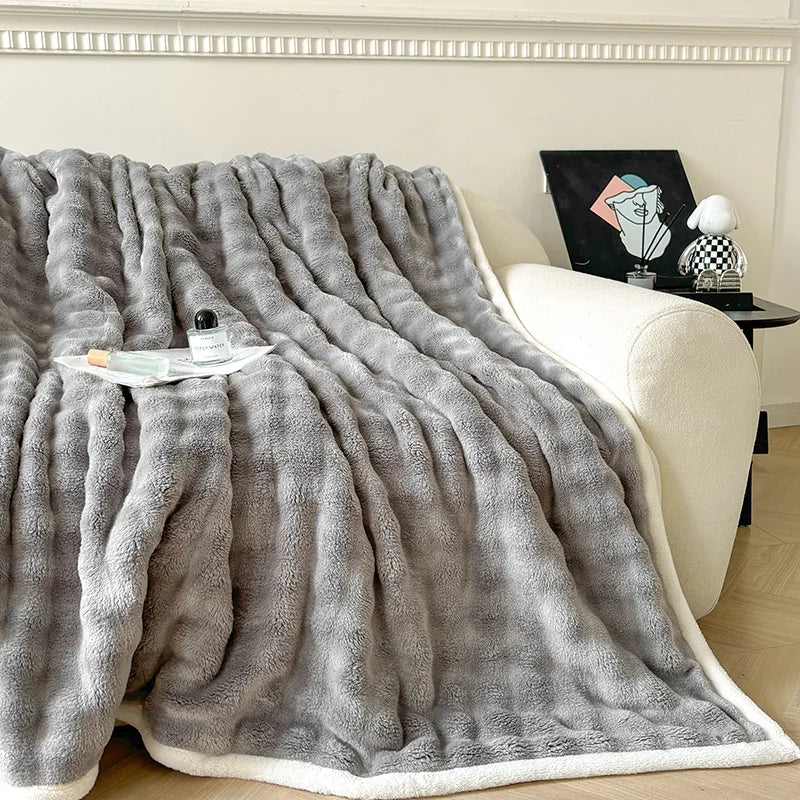 FauxLuxe | Plush Throw Blanket Made of Imitation Rabbit Fur | Double-Sided Velvet | Thick & Warm