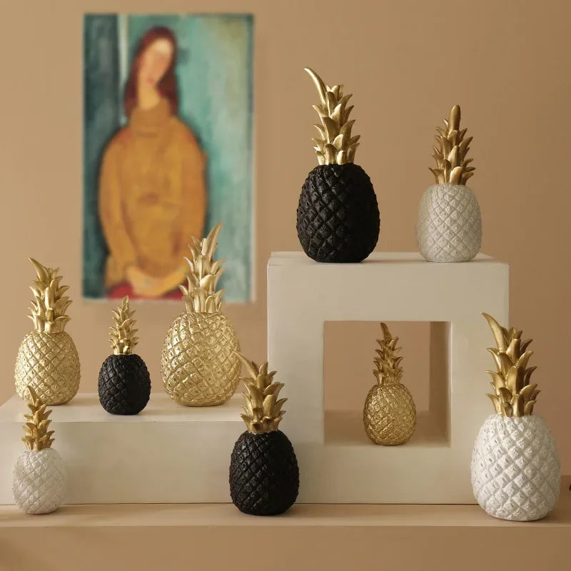 Decorative Pineapple Gold | Tropical Elegance | High-Quality Resin | 3 Sizes