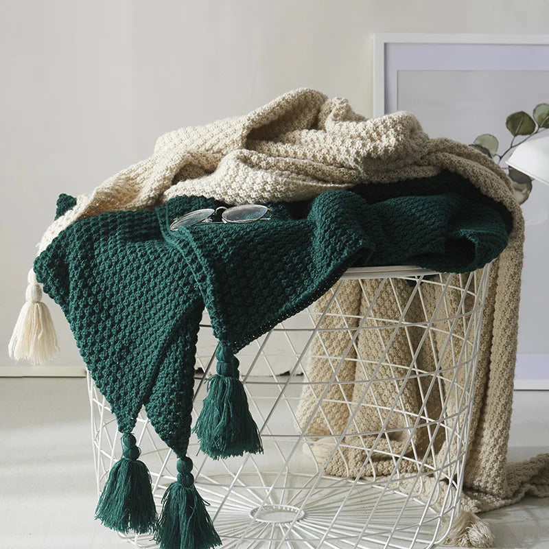 ArcticHaven Wool Blanket | Scandinavian Design with Tassels & Pom-Poms | Warm & Stylish