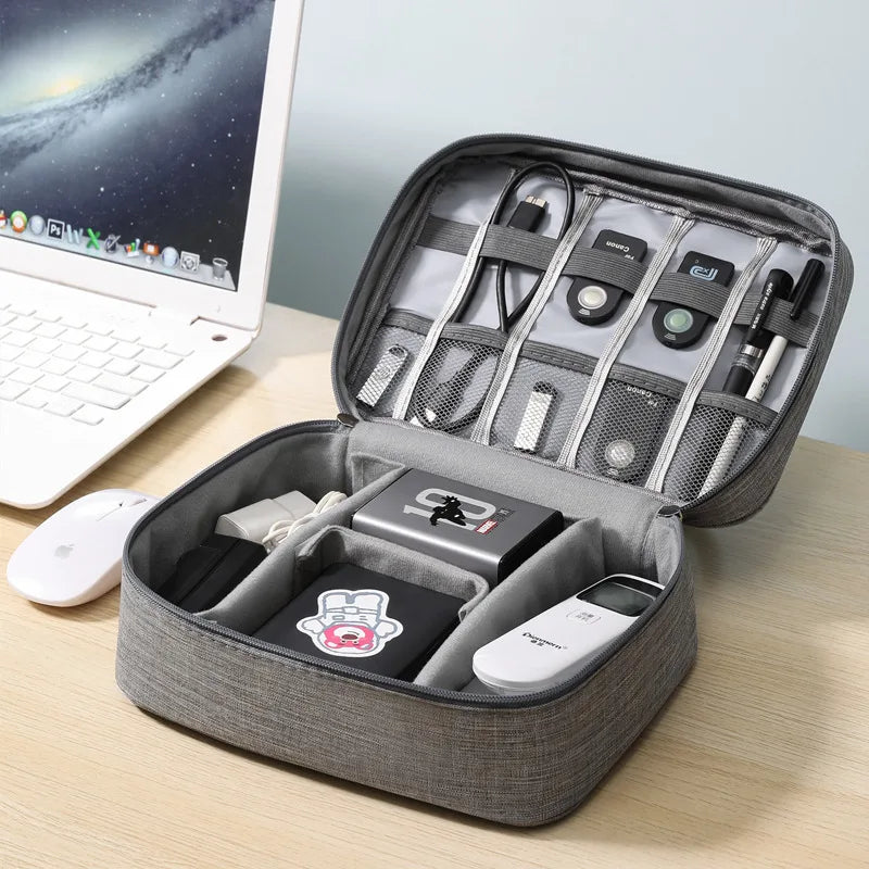 Baguvo Toiletry Bag | Water-Repellent & Compact | 100% Oxford Polyester | 24×18×9 cm