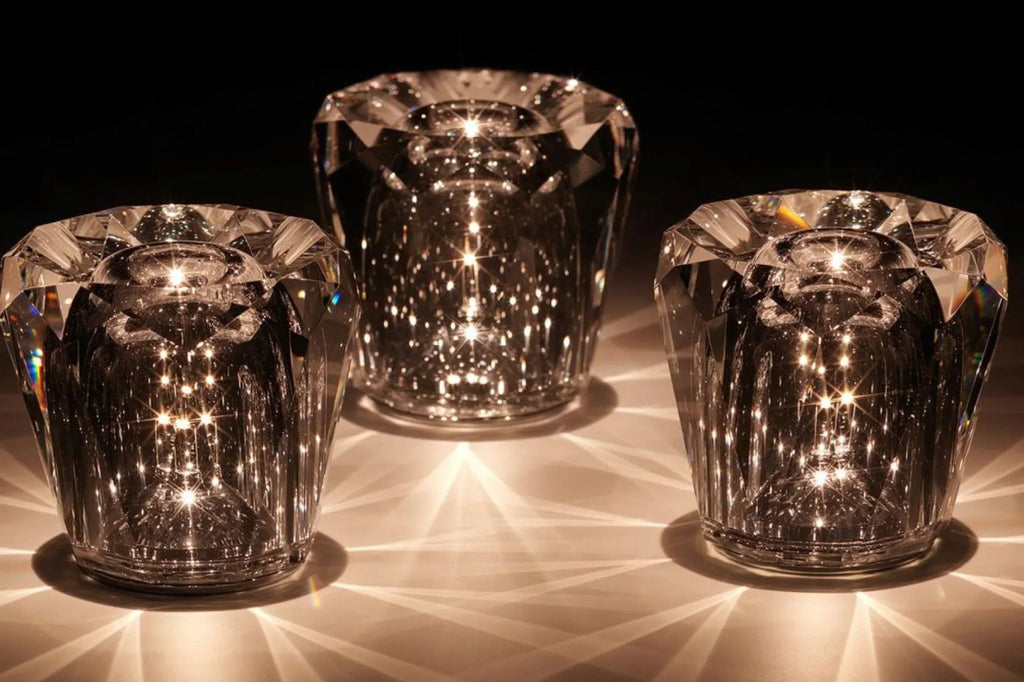 Crystal Table Lamp VÉLORIA | Diamond Optics & 360° Light Effects | Wireless & USB Rechargeable | Up to 12 Hours of Illumination
