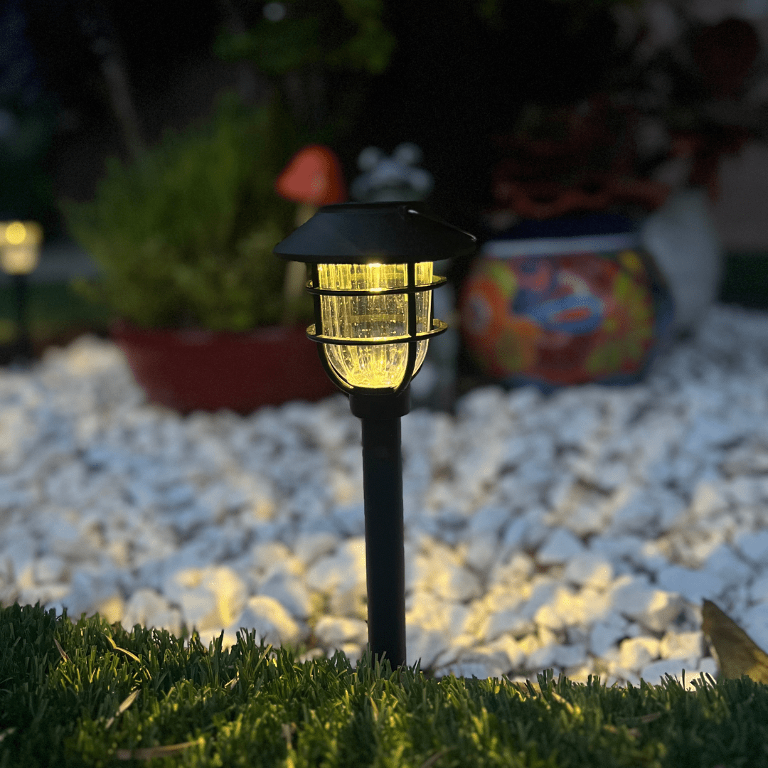 LumaSpike | Solar-Wegeleuchten 2er-Set | LED-Gartenleuchten mit Bewegungsmelder | IP65 Wasserdicht | Warmweiß